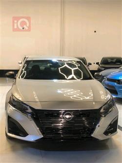 نيسان ألتيما